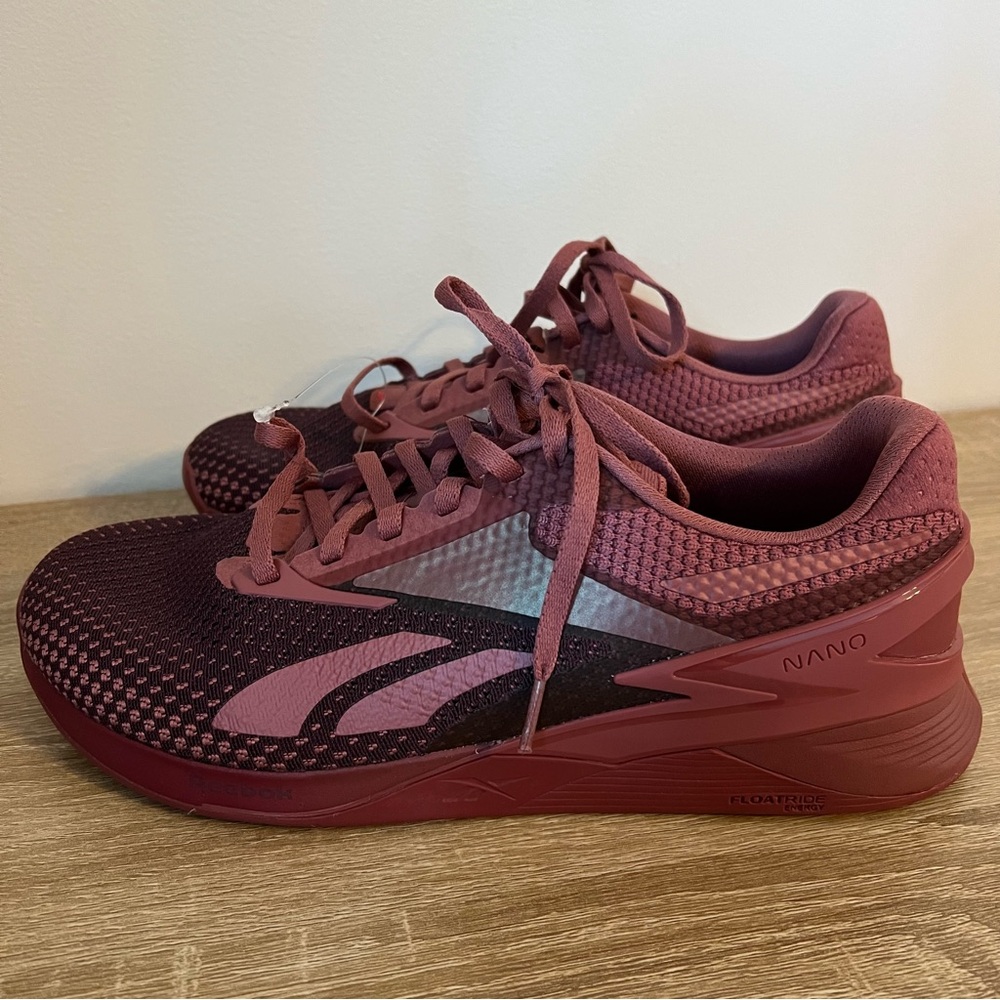 Reebok Women's Maroon / Burgundy Sneakers